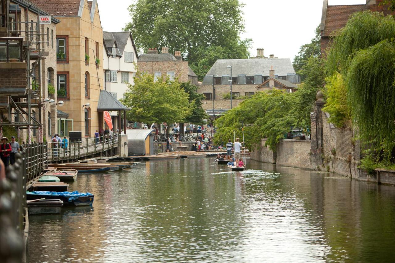 3 Bedroom Jesus Green Townhouse With Parking CBG Exterior foto